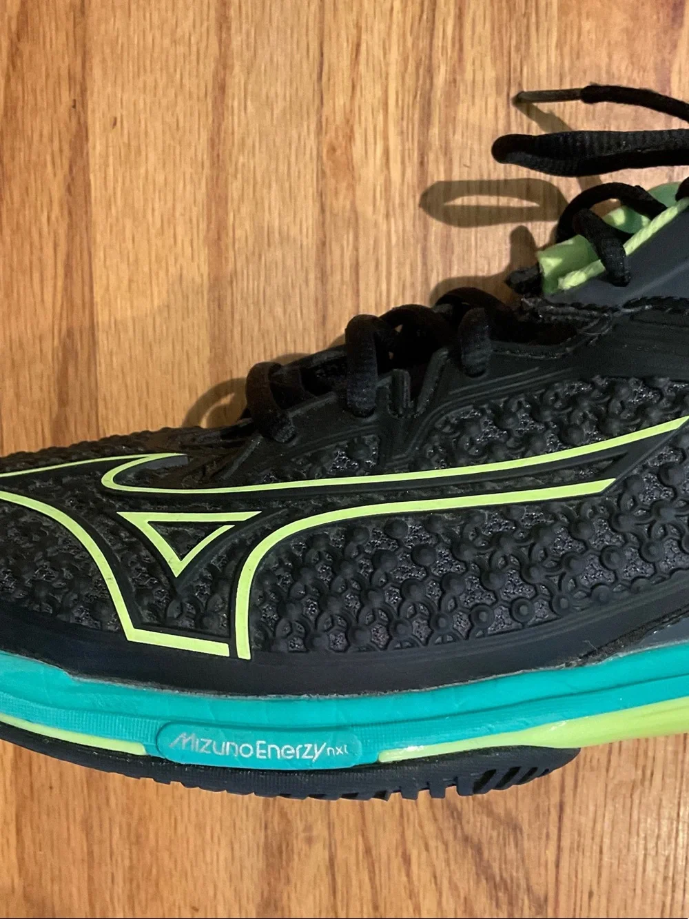 Mizuno Enerzy Wave Exceed Tour 6 Tennis Shoes - Neon Yellow & Teal Accents